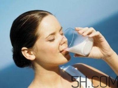 孕婦奶粉能和雞蛋一起吃嗎？喝孕婦奶粉的注意事項(xiàng)