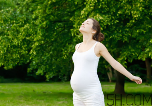 孕婦睡覺能伸懶腰嗎？孕婦出門注意事項