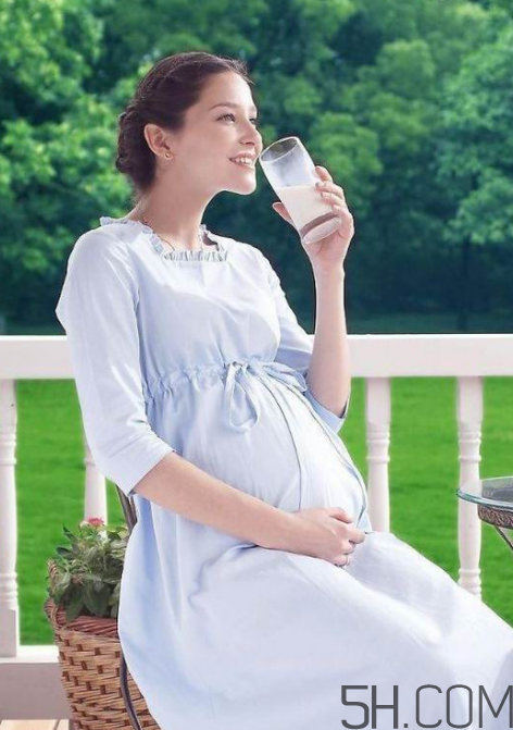 孕媽咪需要喝孕婦奶粉嗎？孕婦生活不宜