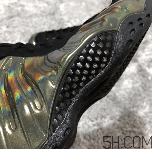 nike air foamposite one legion green全息噴什么時候發(fā)售？