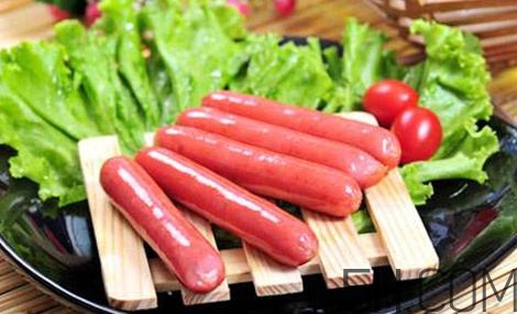 烤腸能用微波爐加熱嗎？烤腸能在微波爐里烤嗎？