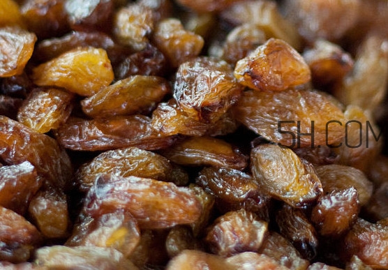 葡萄干吃多了會怎么樣？葡萄干可以豐胸嗎