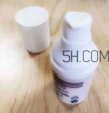歐樹(shù)眼霜適合多少歲？歐樹(shù)眼霜適合什么膚質(zhì)