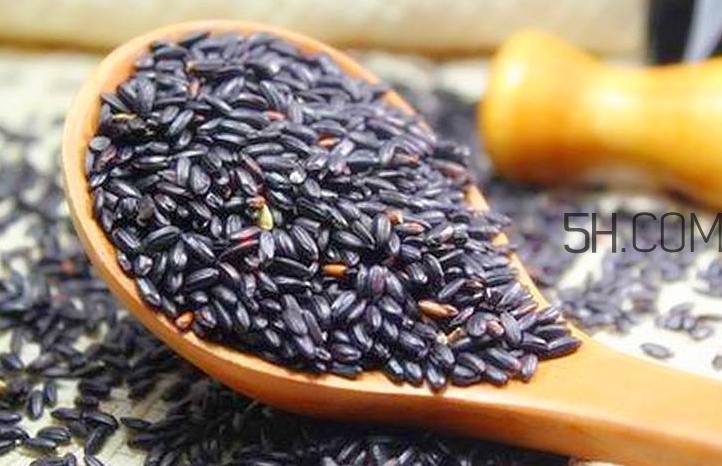 黑芝麻清洗掉色正常嗎？黑芝麻有黑色素嗎？