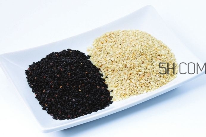 黑芝麻有點(diǎn)苦正常嗎？黑芝麻有保質(zhì)期嗎？