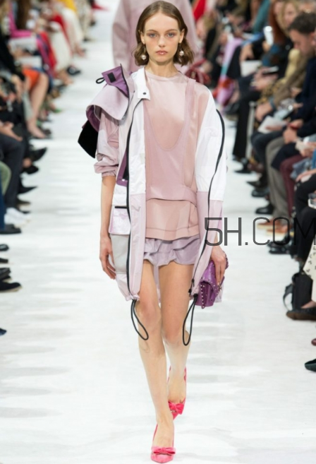 valentino2018春夏系列怎么樣_好看嗎？
