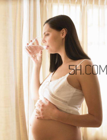 孕婦補(bǔ)鋅的好處有哪些？孕婦甲狀腺激素偏高的危害是什么?