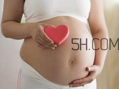 懷孕肚子痛正常嗎？懷孕三個月胎兒無胎心是怎么回事？