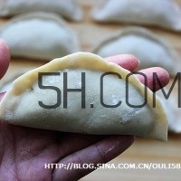 餃子和面用熱水還是冷水？餃子和面要醒多長時間？
