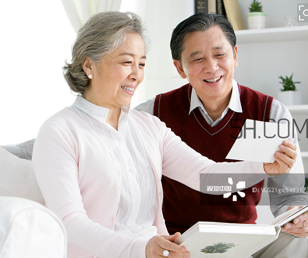 頸椎病能游泳嗎？頸椎病能引起胸疼嗎？