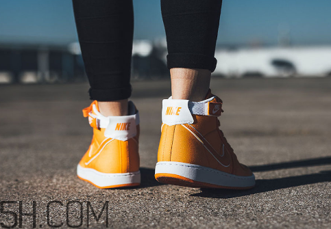 nike vandal high supreme復(fù)刻版上腳效果怎么樣？