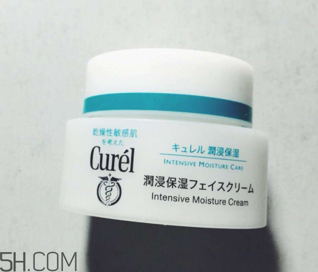 珂潤(rùn)面霜適合夏天用嗎？夏天用珂潤(rùn)面霜會(huì)油嗎？