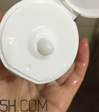 佰草集潤顏?zhàn)甜B(yǎng)潔面乳怎么樣_好用嗎