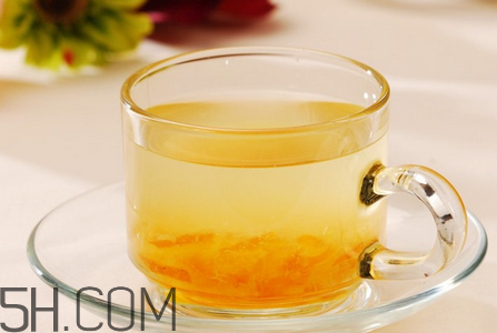 紅心柚和白心柚有什么區(qū)別？柚子皮泡水喝的作用？