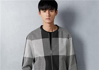 太平鳥(niǎo)衣服檔次怎么樣？太平鳥(niǎo)衣服貴嗎？