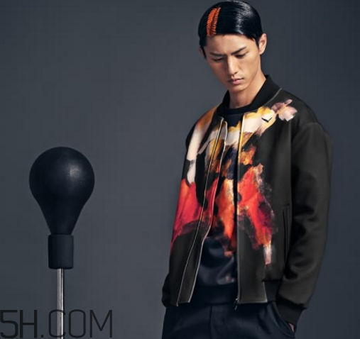 太平鳥衣服檔次怎么樣？太平鳥衣服貴嗎？