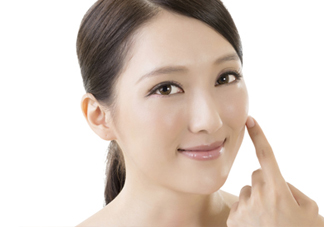 皮膚過敏是什么原因引起的？皮膚過敏和蕁麻疹的區(qū)別