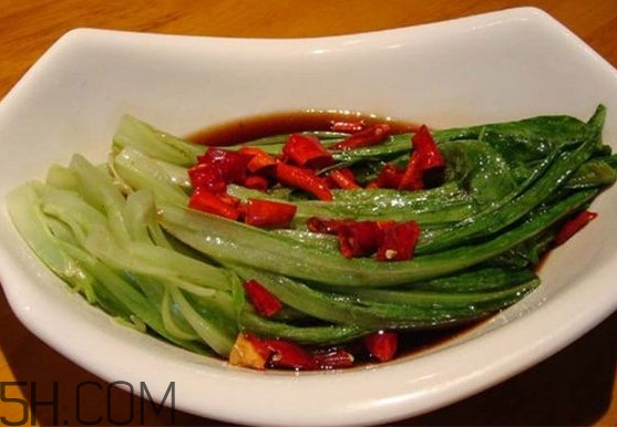 油麥菜不能和什么一起吃？油麥菜什么人不能吃
