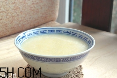 豆汁是堿性還是酸性？豆汁和豆?jié){有什么區(qū)別