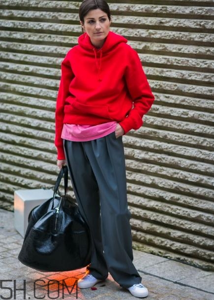 紅色衣服褪色怎么補(bǔ)救？紅色衣服掉色如何處理？