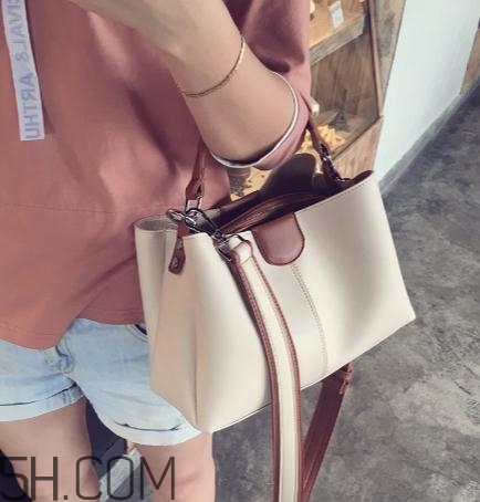 白色包包被衣服染色了怎么辦？白色包包染色怎么去除？