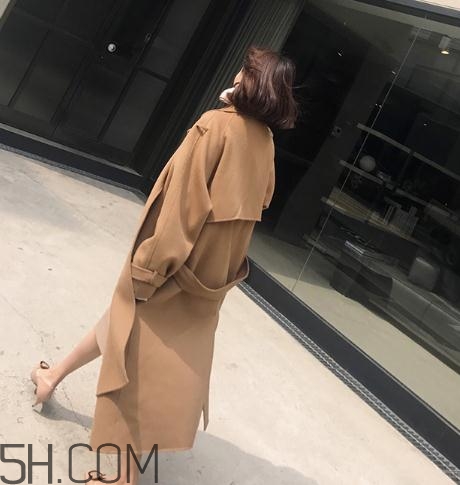 羊毛大衣扎人怎么辦？羊毛大衣太硬怎么辦？
