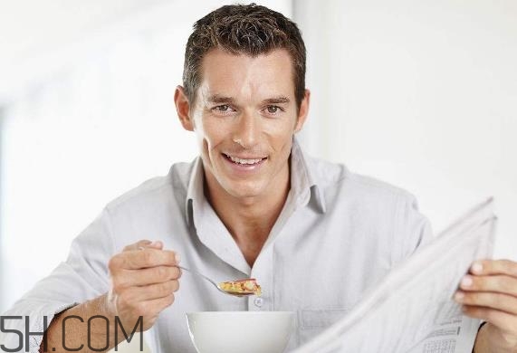 肺氣腫可以吃雞蛋嗎？肺氣腫可以吃蜂蜜嗎？