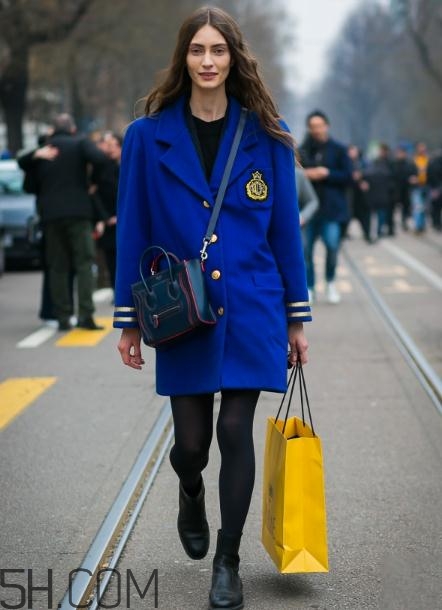 肩窄的女生穿什么大衣？適合肩窄女生的大衣款式