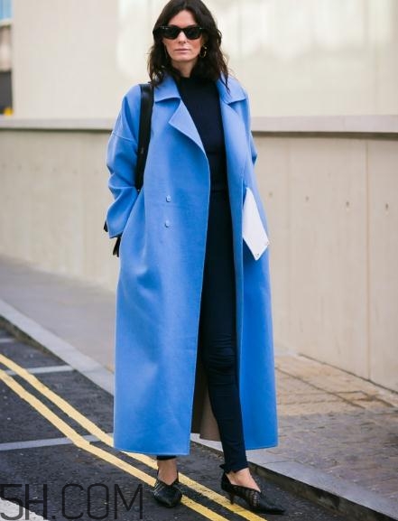 胸大的人適合穿什么衣服？胸大的女生穿什么衣服好看？