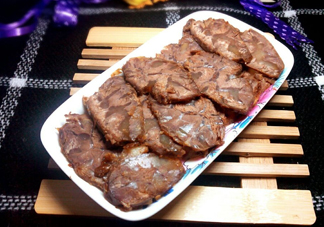 醬牛肉有點(diǎn)粘了怎么辦？醬牛肉為什么會(huì)變綠