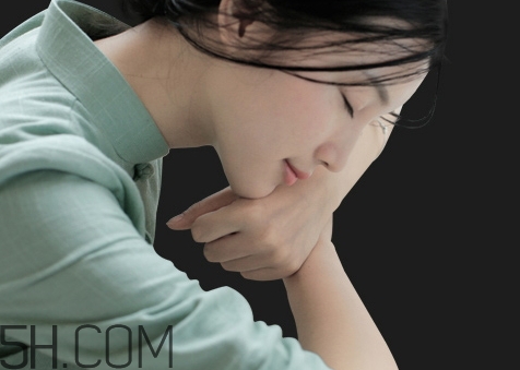 百雀羚保濕噴霧怎么用？百雀羚保濕噴霧使用心得