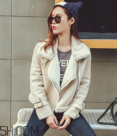 羊羔毛外套暖和嗎？羊羔毛外套多少度穿？