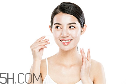 粉刺會(huì)痛嗎？粉刺會(huì)留疤嗎？
