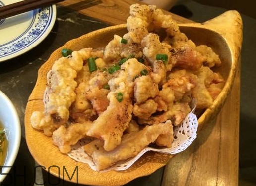 炸酥肉是用面粉還是淀粉？炸好的酥肉怎么煮好吃