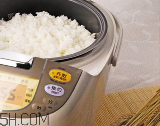 煮飯是用電飯煲好還是電壓力鍋好？煮飯是精煮還是快煮