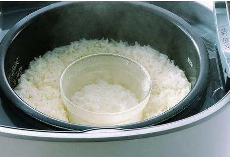 不用電飯鍋怎么煮飯？煮飯時(shí)飯和水的比例是多少