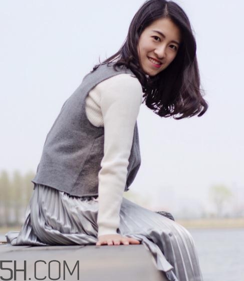 one more的衣服怎么樣？one more衣服貴嗎？