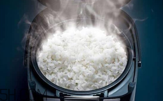 煮飯?jiān)趺床徽冲仯恐箫埬苡瞄_水嗎