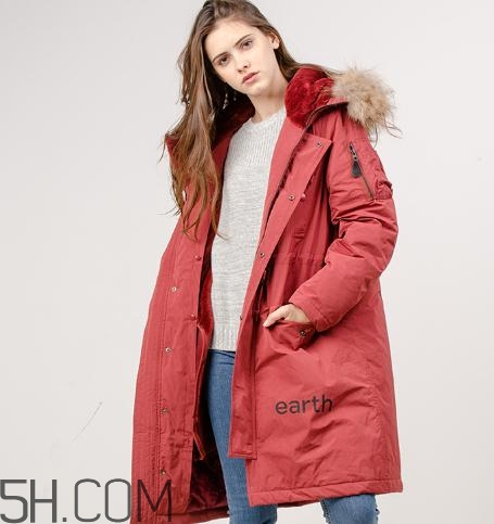 moussy的衣服怎么樣？moussy的外套很大嗎？