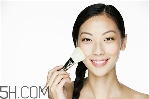 烤瓷牙能吃硬東西嗎？烤瓷牙能用美牙儀嗎？