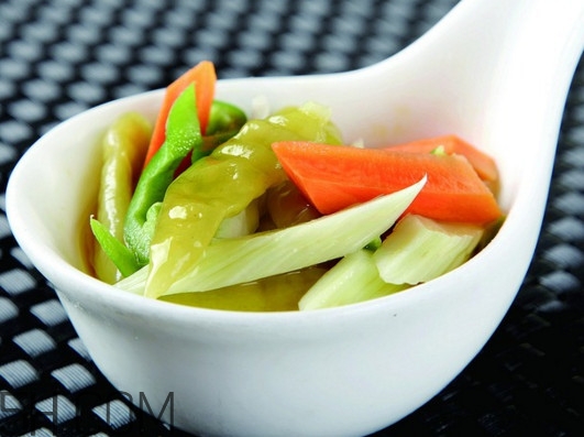 四川泡菜幾天能吃？四川泡菜每次加菜時(shí)加糖還是糖水