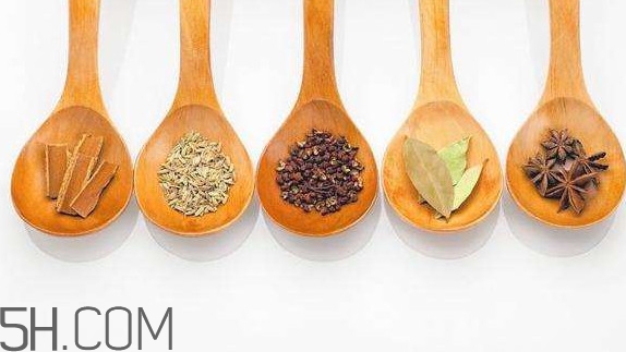 含馬兜鈴酸的藥都不能吃嗎？馬兜鈴酸真的會(huì)致癌嗎