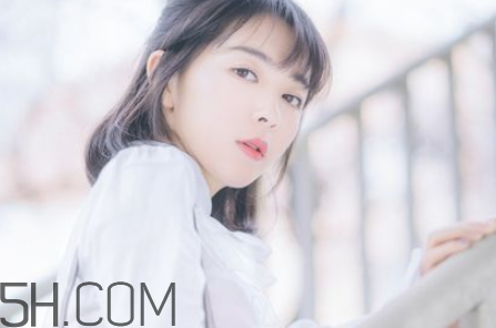 防曬乳需要卸妝嗎？防曬噴霧能用多久？