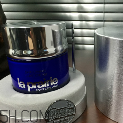 三大貴婦面霜比較_la prairie、Lamer和蘭蔻修復(fù)面霜比較