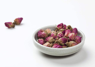 玫瑰花茶是涼性的嗎？玫瑰花茶哪個(gè)牌子好