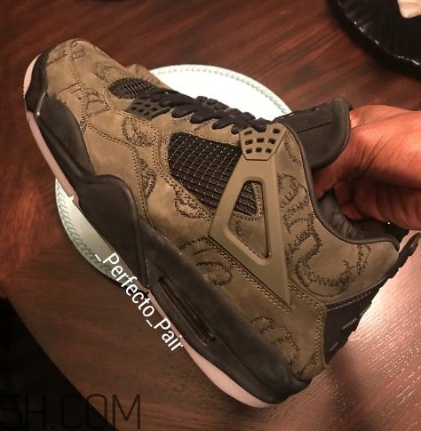 kaws與air jordan 4聯(lián)名橄欖綠版本實(shí)物什么樣？
