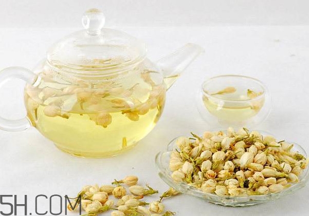 茉莉花茶是帶花的好還是不帶花的好？哪里的茉莉花茶最好