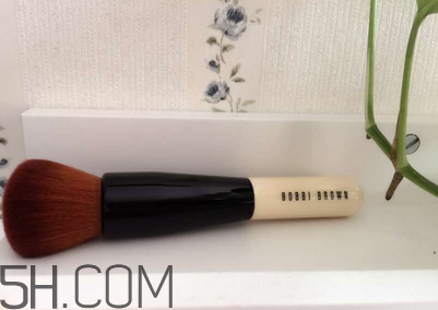 芭比波朗重蟲(chóng)草粉底液色號(hào) bobbi brown蟲(chóng)草粉底液評(píng)測(cè)
