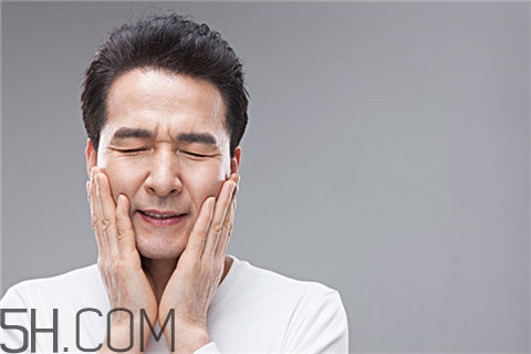 酒精肝能治好嗎？酒精肝早期什么癥狀？
