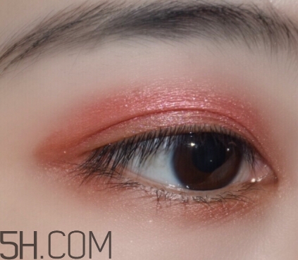 稚優(yōu)泉眼影怎么畫(huà)？稚優(yōu)泉眼影畫(huà)法視頻